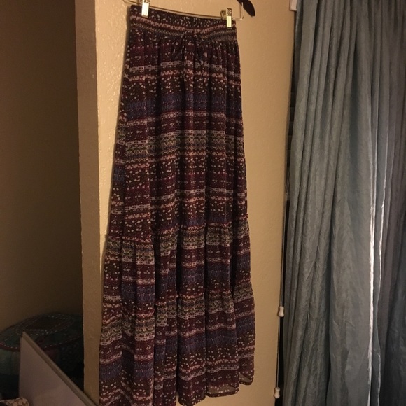 Maroon printed floor length skirt - Picture 3 of 3